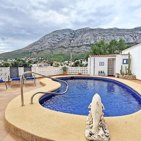 Villa Aura *